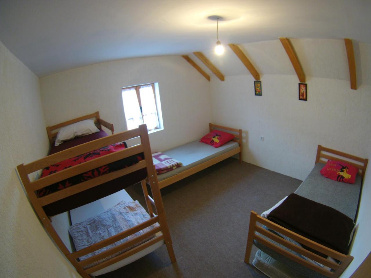 Guesthouse Letnja Basta Gornji Lukomir Exteriör bild